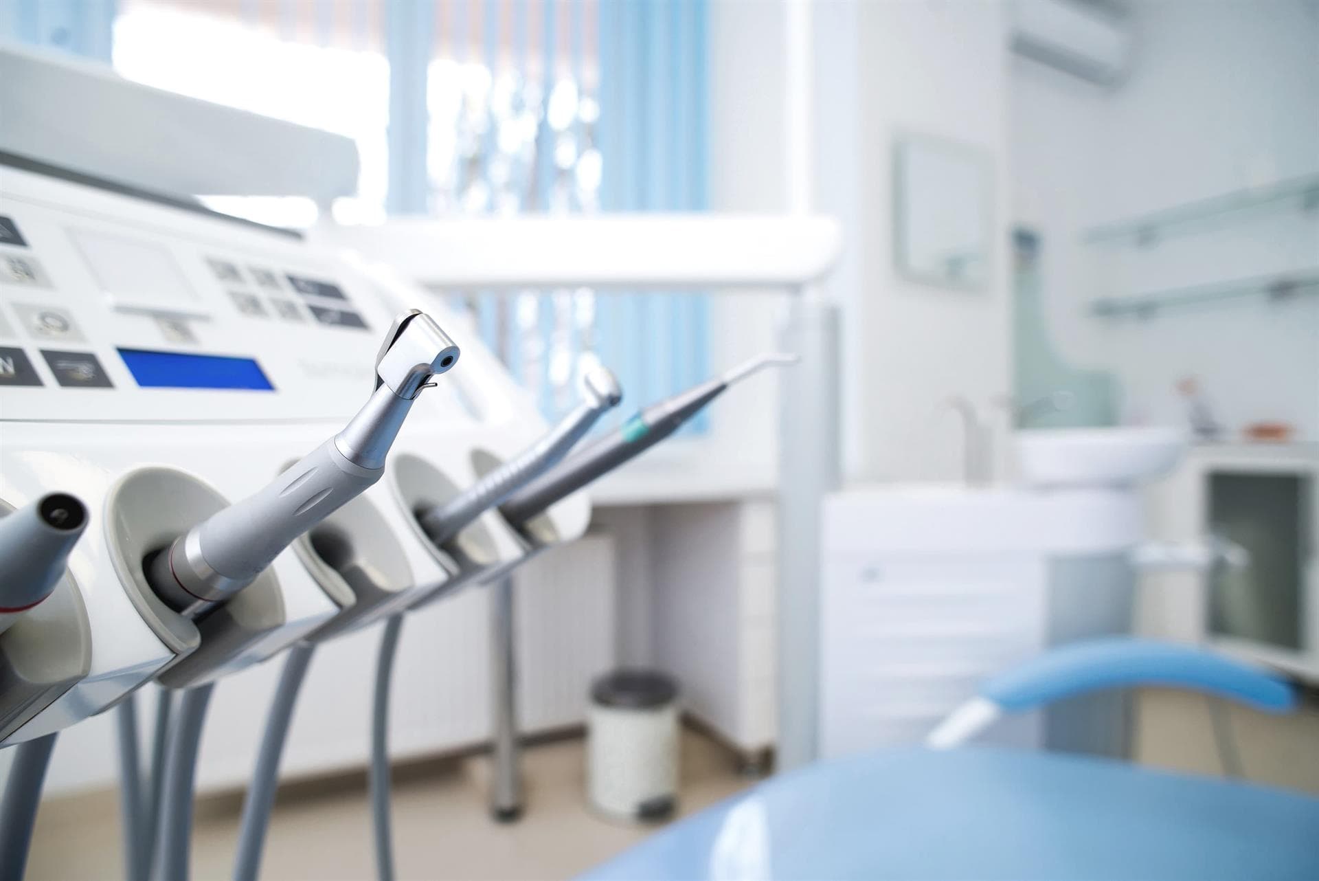  Visítenos en nuestra clínica dental en Poio